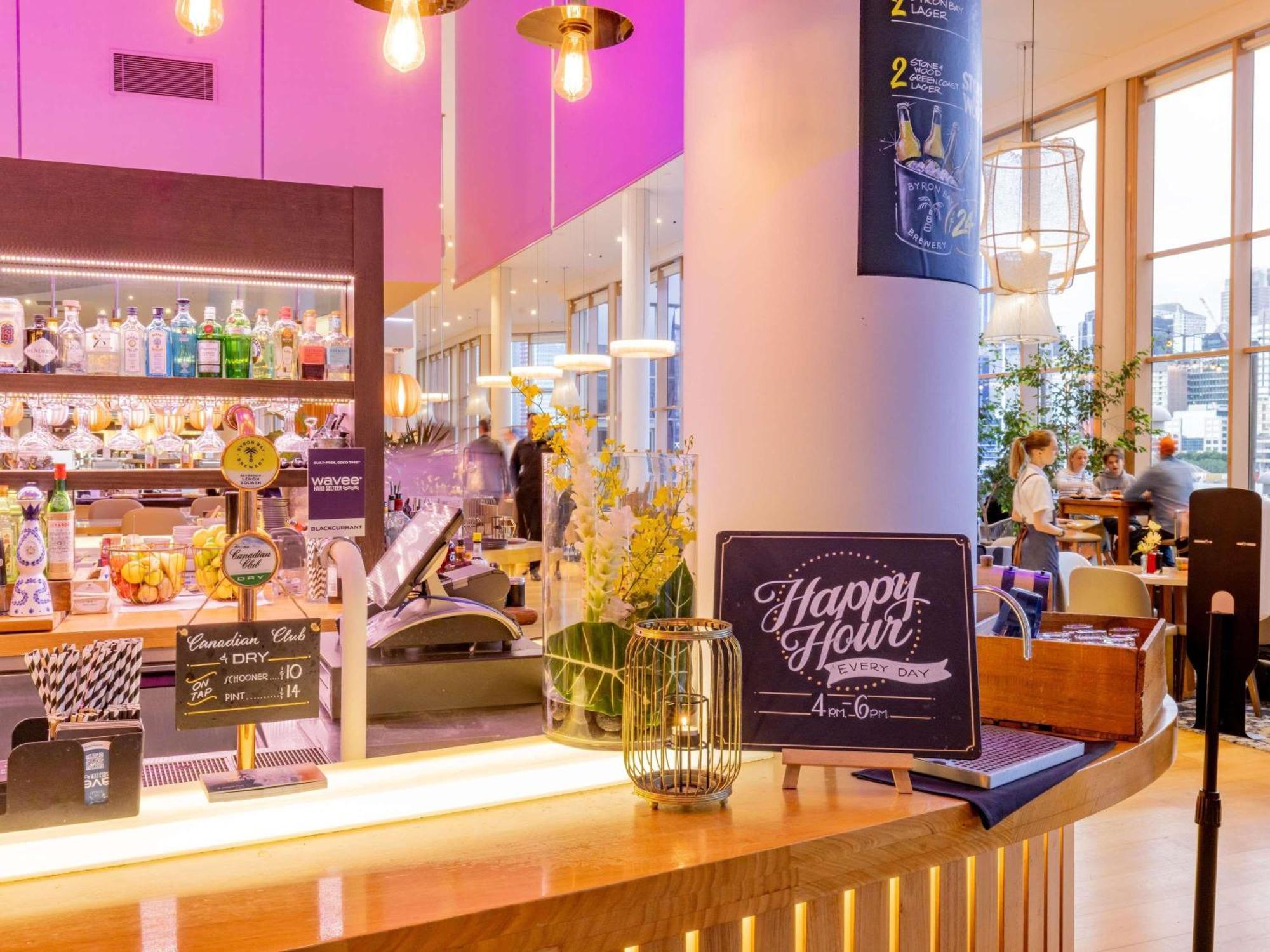 Novotel Darling Harbour Hotel Sydney
